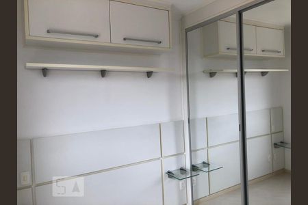 Apartamento para alugar com 63m², 3 quartos e sem vagaQuarto