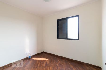 Apartamento à venda com 75m², 3 quartos e 2 vagasQuarto 2
