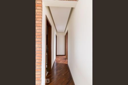 Corredor de apartamento à venda com 3 quartos, 75m² em Macedo, Guarulhos