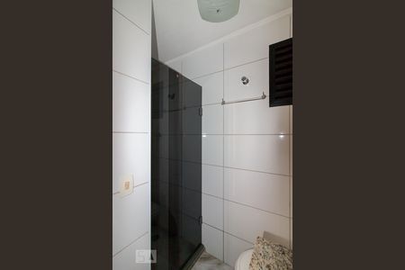 Apartamento à venda com 75m², 3 quartos e 2 vagasBanheiro quarto 3 suíte