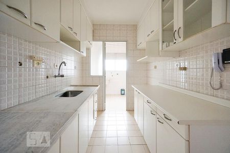 Apartamento para alugar com 100m², 3 quartos e 2 vagas Apartamento para alugar com 100m², 3 quartos e 2 vagasCozinha