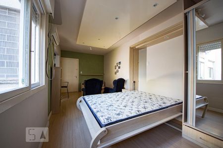 Quarto  de apartamento para alugar com 1 quarto, 35m² em Vila Ipiranga, Porto Alegre