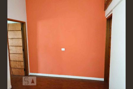 Casa à venda com 250m², 3 quartos e 2 vagas Casa à venda com 250m², 3 quartos e 2 vagasHall interno