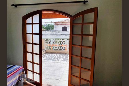 Casa à venda com 250m², 3 quartos e 2 vagas Casa à venda com 250m², 3 quartos e 2 vagasQuarto 1