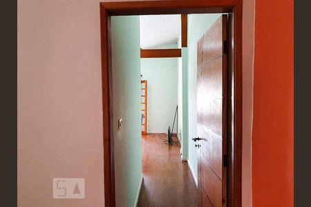 Casa à venda com 250m², 3 quartos e 2 vagas Casa à venda com 250m², 3 quartos e 2 vagasQuarto 1