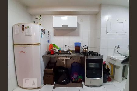 Cozinha de apartamento para alugar com 2 quartos, 58m² em Jardim Flor da Montanha, Guarulhos