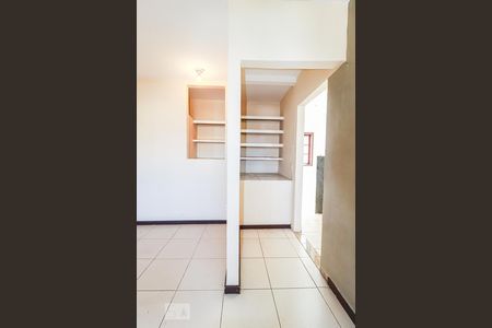 Sala de apartamento para alugar com 2 quartos, 55m² em Taquara, Rio de Janeiro