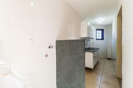 Apartamento para alugar com 55m², 2 quartos e sem vaga Apartamento para alugar com 55m², 2 quartos e sem vagaCozinha e Área de Serviço