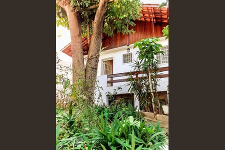 Casa à venda com 150m², 2 quartos e 2 vagasQuintal