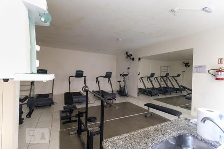 Studio para alugar com 29m², 1 quarto e 1 vaga Studio para alugar com 29m², 1 quarto e 1 vagaAcademia