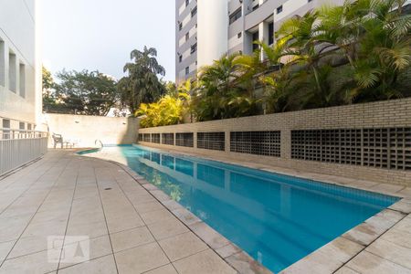 Studio para alugar com 29m², 1 quarto e 1 vaga Studio para alugar com 29m², 1 quarto e 1 vagaPiscina
