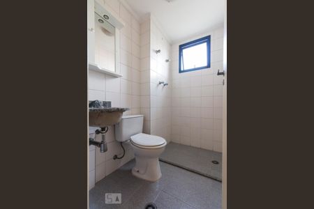 Banheiro Social de apartamento para alugar com 2 quartos, 60m² em Saúde, São Paulo