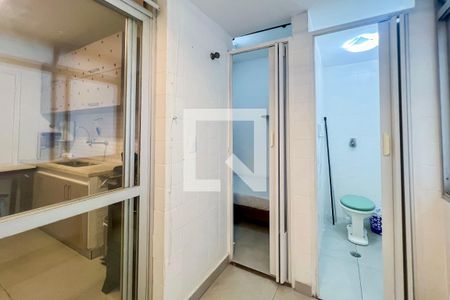 Apartamento para alugar com 110m², 3 quartos e 1 vagaÁrea de Serviço