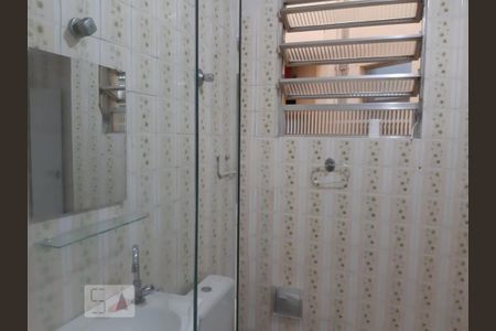 Apartamento à venda com 74m², 2 quartos e sem vaga Apartamento à venda com 74m², 2 quartos e sem vagaBanheiro
