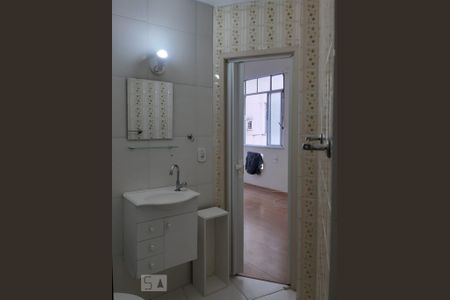 Apartamento à venda com 74m², 2 quartos e sem vaga Apartamento à venda com 74m², 2 quartos e sem vagaBanheiro