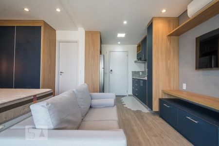 Sala de kitnet/studio para alugar com 1 quarto, 34m² em Jardim Aeroporto, São Paulo