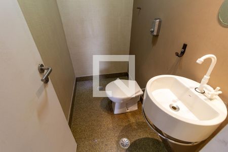 Lavabo de apartamento à venda com 3 quartos, 110m² em Água Branca, São Paulo