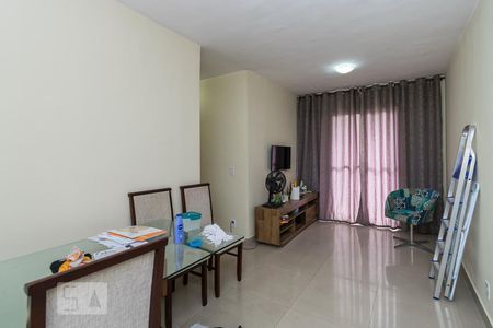 Sala de apartamento à venda com 3 quartos, 68m² em Irajá, Rio de Janeiro
