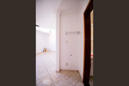 corredor de apartamento à venda com 2 quartos, 54m² em Conjunto Residencial Souza Queiroz, Campinas