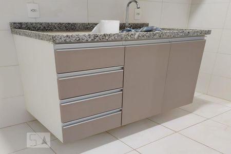 Cozinha de apartamento para alugar com 1 quarto, 35m² em Liberdade, São Paulo