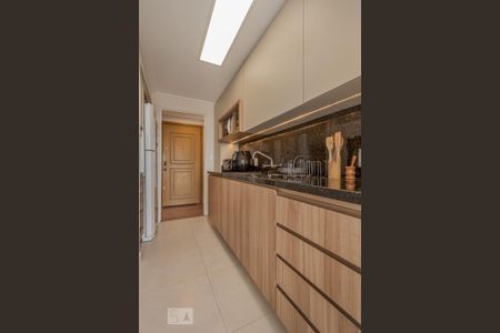 Apartamento à venda com 119m², 2 quartos e 1 vagaCozinha