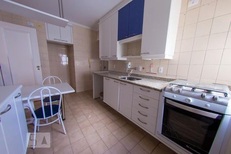 Apartamento para alugar com 120m², 4 quartos e 2 vagasCozinha