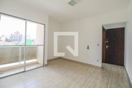 Sala  de apartamento à venda com 1 quarto, 40m² em Cambuí, Campinas