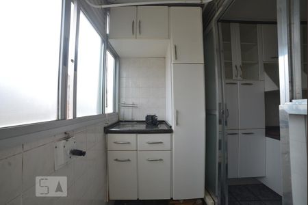 Apartamento à venda com 56m², 2 quartos e 2 vagasArea de Serviço Armarios