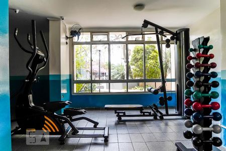 Apartamento à venda com 65m², 2 quartos e 1 vaga Apartamento à venda com 65m², 2 quartos e 1 vagaÁrea Comum - Academia