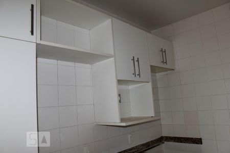 Apartamento à venda com 76m², 2 quartos e 1 vagaCozinha