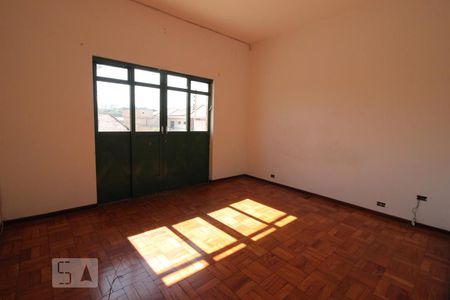 Quarto 1 de casa para alugar com 2 quartos, 90m² em Chácara Inglesa, São Paulo