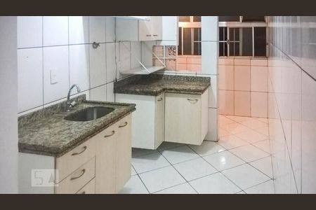 Cozinha de apartamento à venda com 2 quartos, 55m² em Conjunto Residencial Sitio Oratório, São Paulo