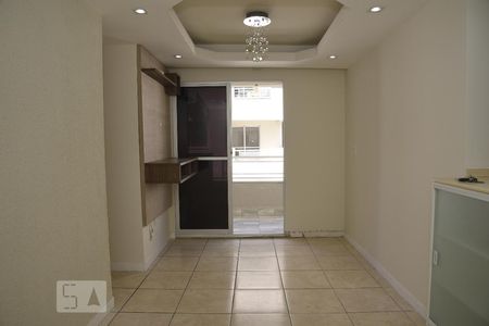 Sala  de apartamento para alugar com 3 quartos, 61m² em Taquara, Rio de Janeiro