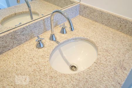 Apartamento para alugar com 55m², 2 quartos e 1 vagaSuíte - Banheiro