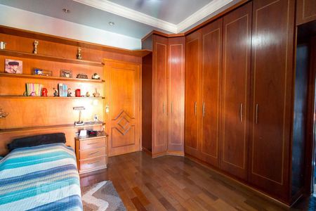 Casa à venda com 450m², 3 quartos e 5 vagasQuarto 2 suíte