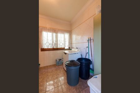 Casa à venda com 450m², 3 quartos e 5 vagasÁrea de serviço