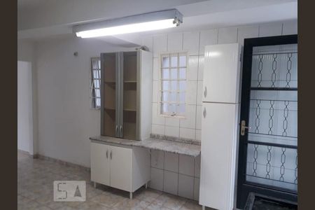 Casa para alugar com 139m², 2 quartos e 2 vagasCozinha