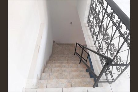 Casa para alugar com 139m², 2 quartos e 2 vagasEscada da Edicula