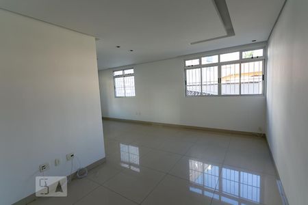 Sala de apartamento para alugar com 3 quartos, 90m² em Palmares, Belo Horizonte