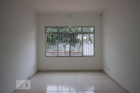 Casa à venda com 220m², 3 quartos e 2 vagasSala