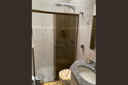 Banheiro 2 de casa para alugar com 3 quartos, 90m² em Jardim Sabará, São Paulo
