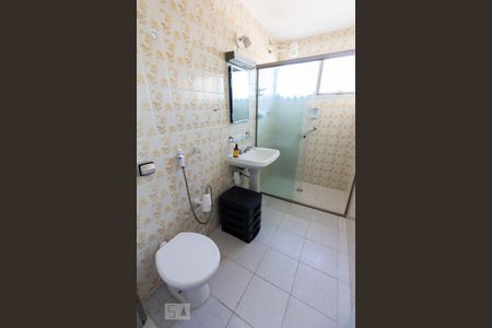 Banheiro de apartamento à venda com 3 quartos, 65m² em Vila Ipojuca, São Paulo
