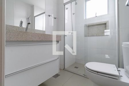 Apartamento à venda com 125m², 4 quartos e 3 vagasBanheiro social