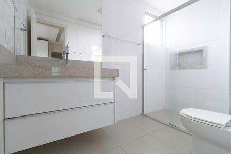 Apartamento à venda com 125m², 4 quartos e 3 vagasBanheiro da suíte
