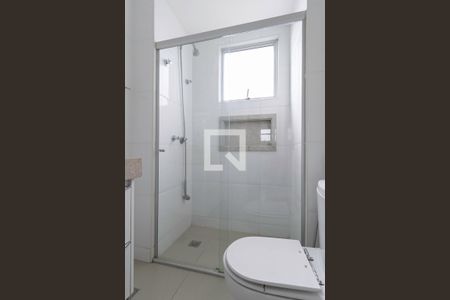 Apartamento à venda com 125m², 4 quartos e 3 vagasBanheiro social