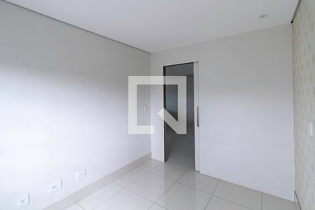 Apartamento à venda com 125m², 4 quartos e 3 vagasQuarto 2