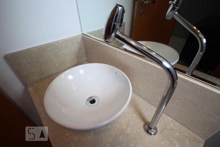 Apartamento à venda com 85m², 2 quartos e 2 vagasLavabo