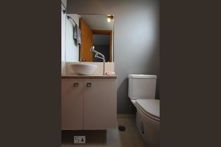 Apartamento à venda com 85m², 2 quartos e 2 vagasLavabo