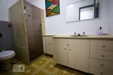 Banheiro Social de apartamento à venda com 2 quartos, 85m² em Icaraí, Niterói