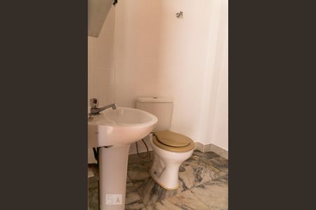 Apartamento para alugar com 70m², 2 quartos e sem vagaBanheiro